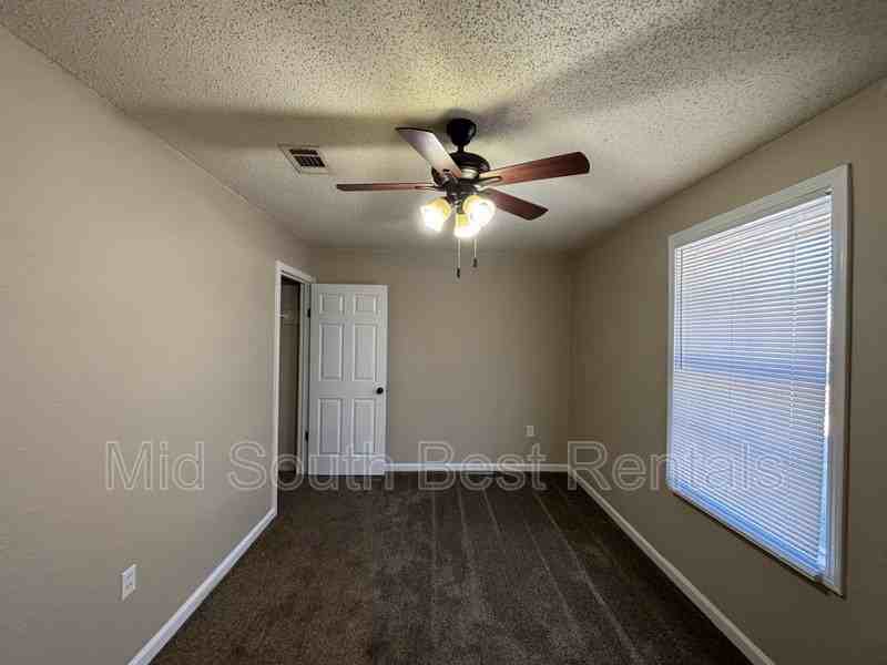 26 Hiland Pl #B - Photo 4 of 9