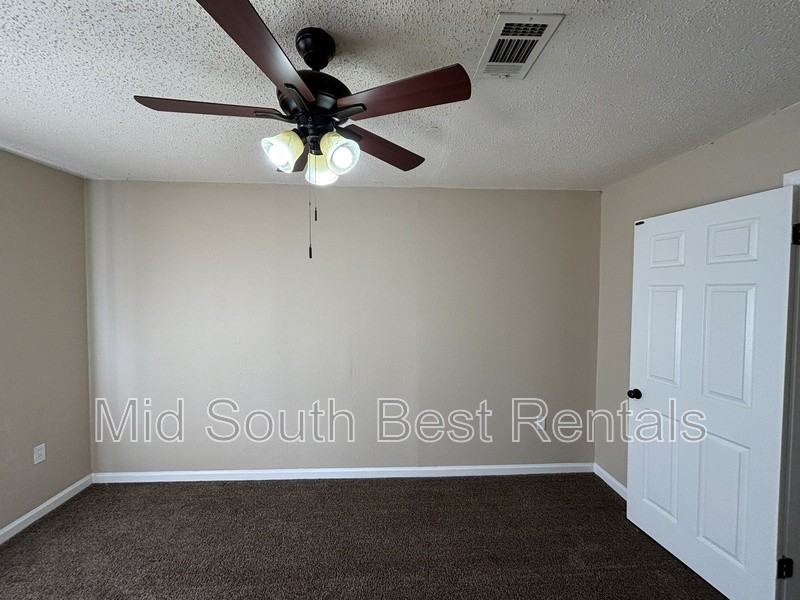 26 Hiland Pl #B - Photo 5 of 9