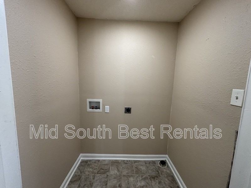 26 Hiland Pl #B - Photo 7 of 9