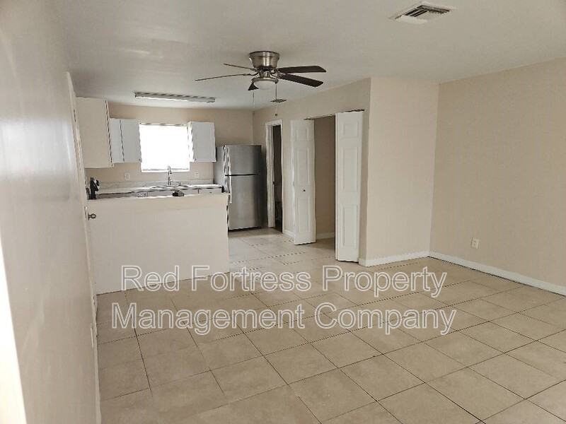 17306 Whitewater Ct - Photo 2 of 10