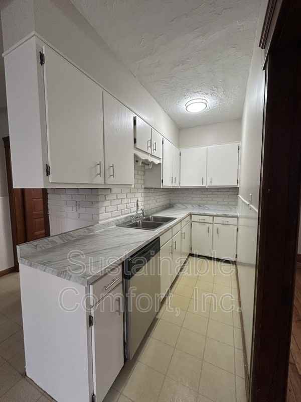 34 Puritan Ave - Photo 4 of 19