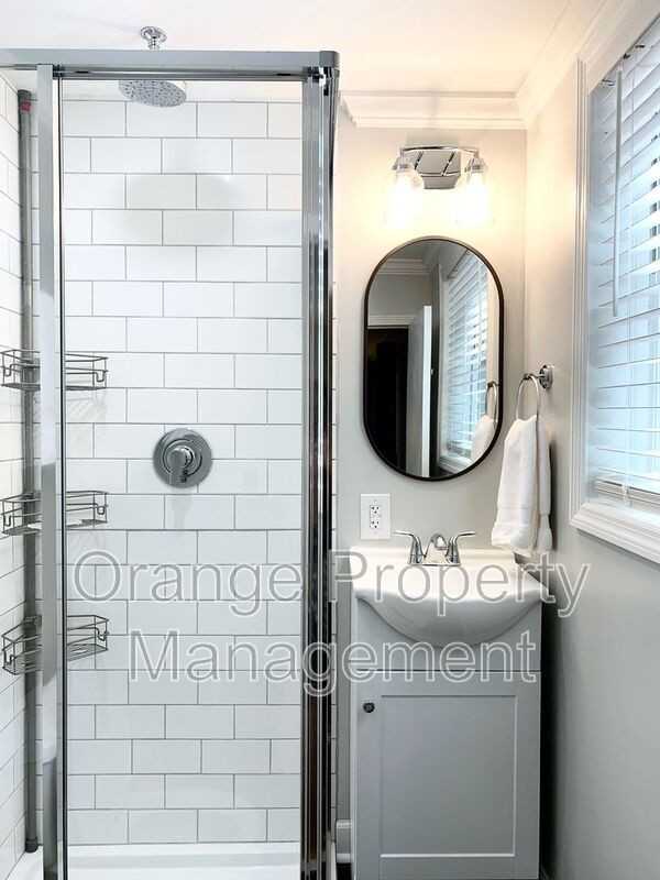 328 Wellington Way - Photo 3 of 20