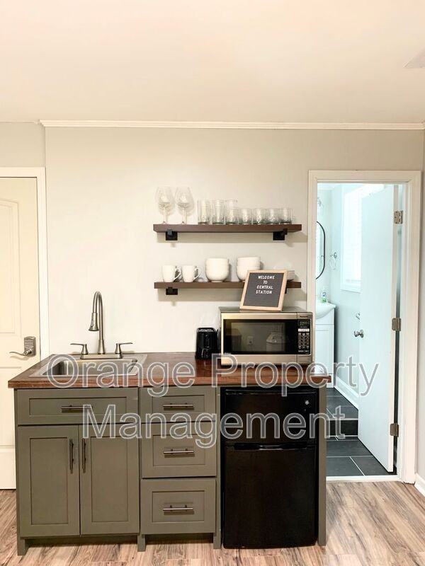 328 Wellington Way - Photo 4 of 20