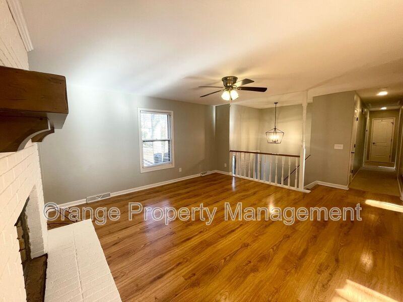 328 Wellington Way - Photo 3 of 20