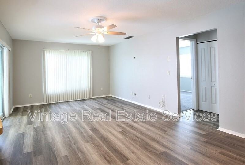 3082 Cascade Dr - Photo 5 of 30