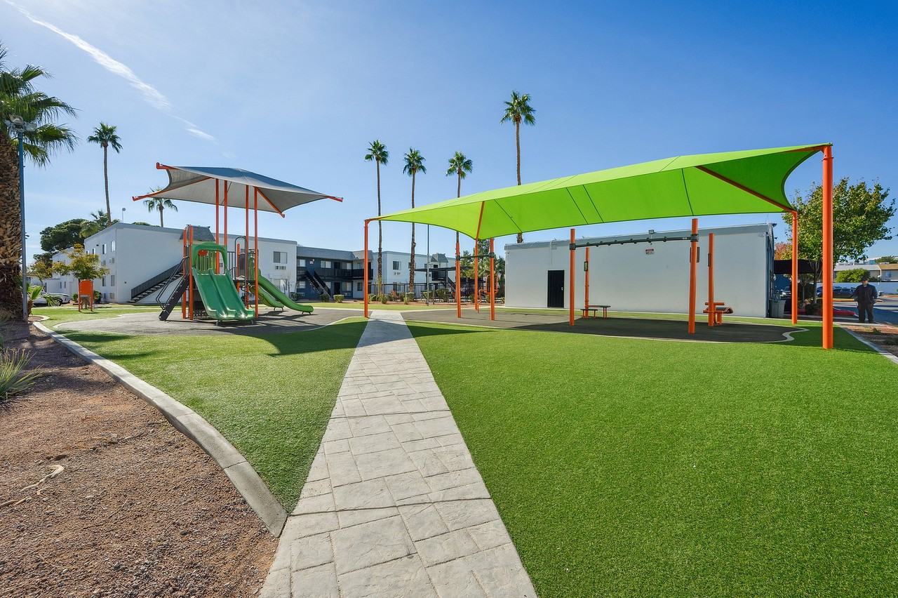 University Gardens - Photo 6 of 18