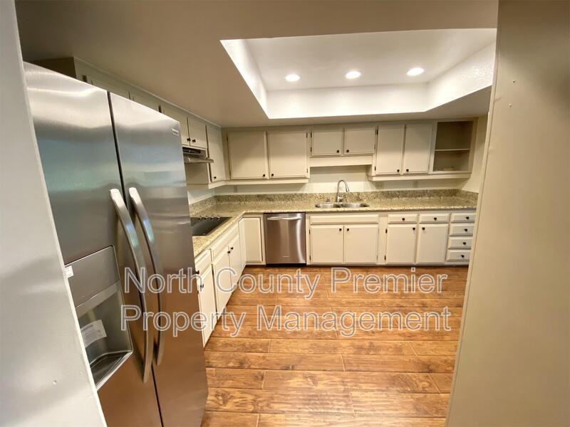 2420 Torrey Pines Rd - Photo 4 of 21