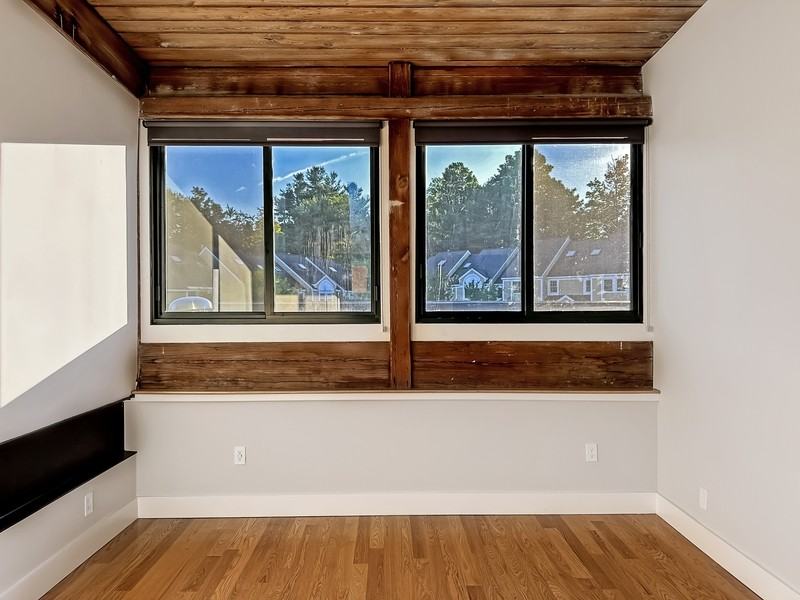 1665 Main St - Photo 6 of 9