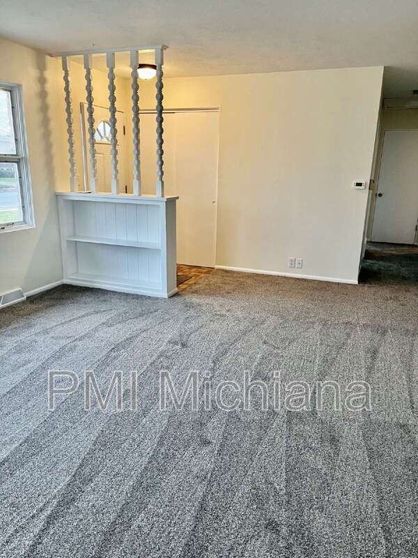 1647 Vernerlee Ln - Photo 3 of 29