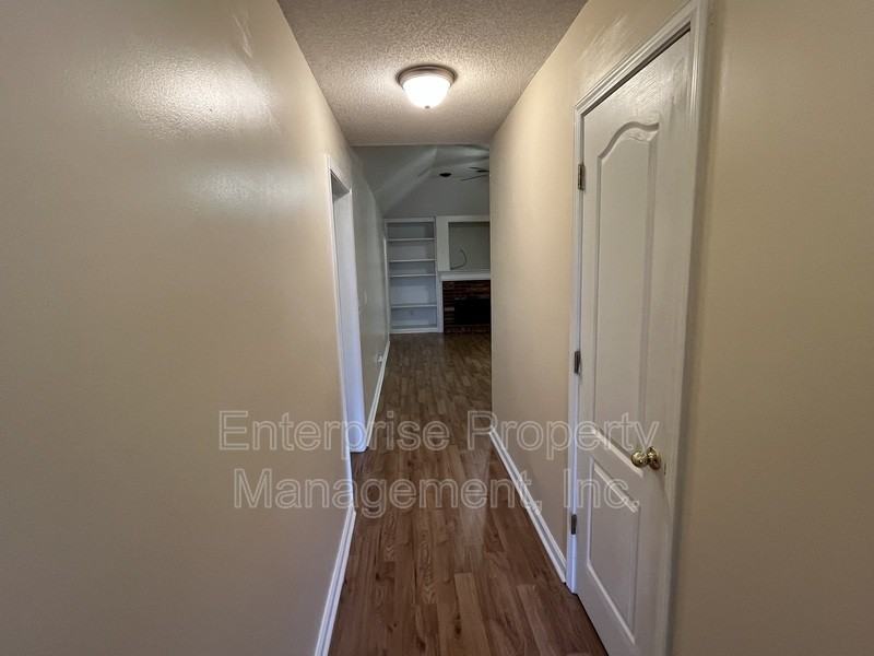 1421 Radley Cv - Photo 7 of 21