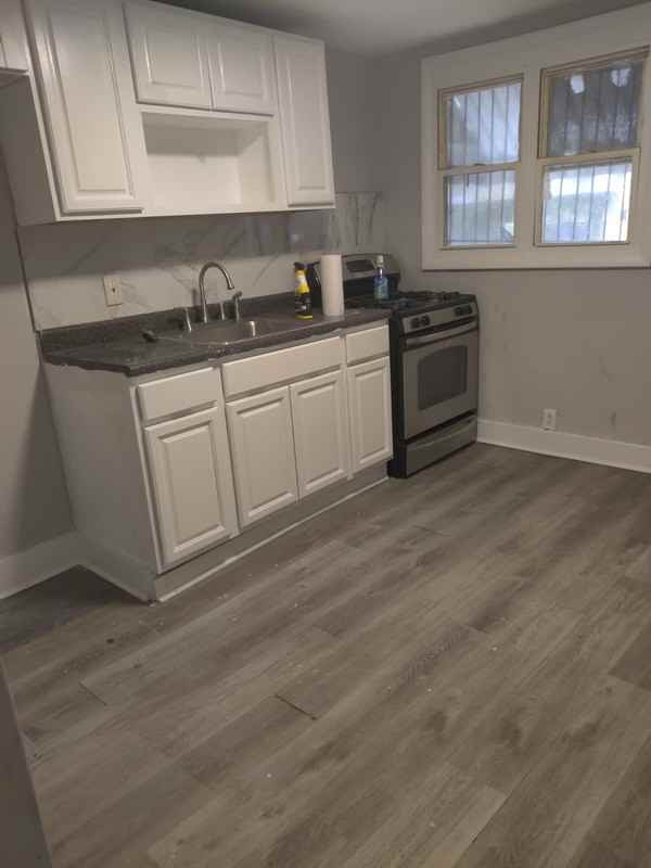 2045 Fernon St - Photo 4 of 11