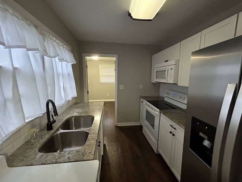 3903 Newson Rd Sw - Photo 4 of 12