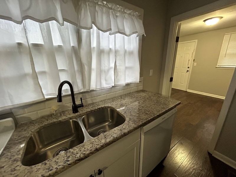 3903 Newson Rd Sw - Photo 5 of 12