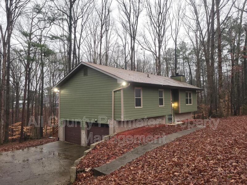 3992 Joshua Ln - Photo 2 of 15