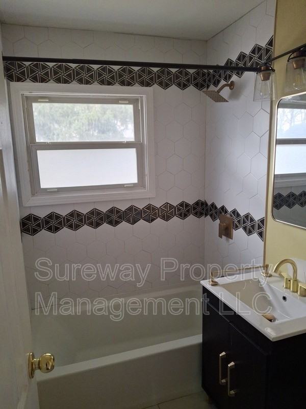 953 Terrace Blvd - Photo 6 of 14