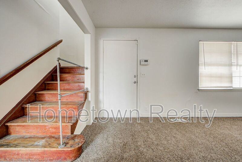 821 Ne 81st St - Photo 2 of 32