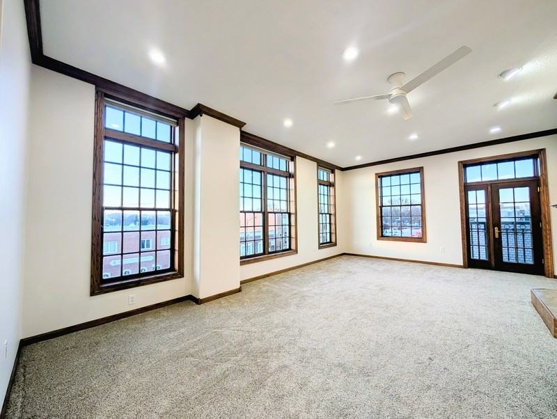 700 Main St #301 - Photo 4 of 19