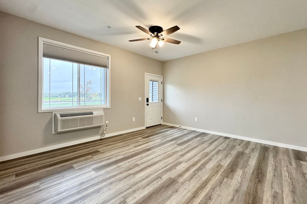 West Fifth Bldg. 02 - Photo 5 of 27