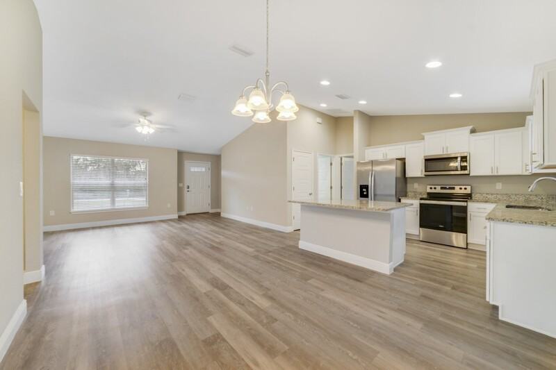 67 Olive Dr - Photo 2 of 11