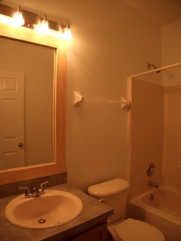 244 Cotswold Cir - Photo 7 of 10