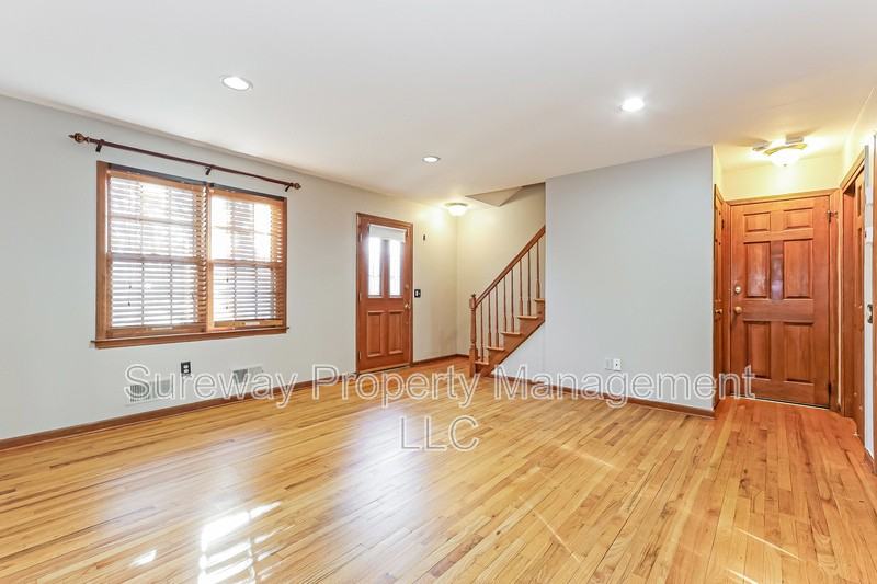 513 Glenmere Ave - Photo 3 of 18