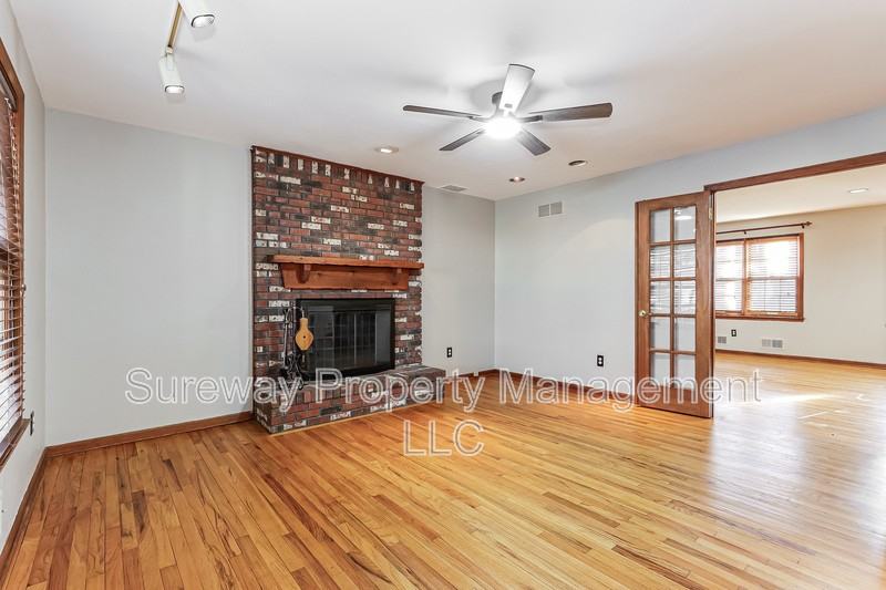 513 Glenmere Ave - Photo 5 of 18