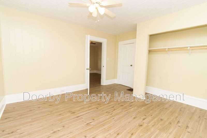 2612 E 19th St - Photo 6 of 11