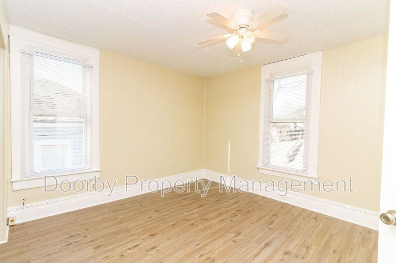 2612 E 19th St - Photo 7 of 11