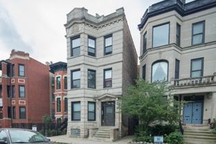 1927 W Schiller St #3F - Photo 1 of 1