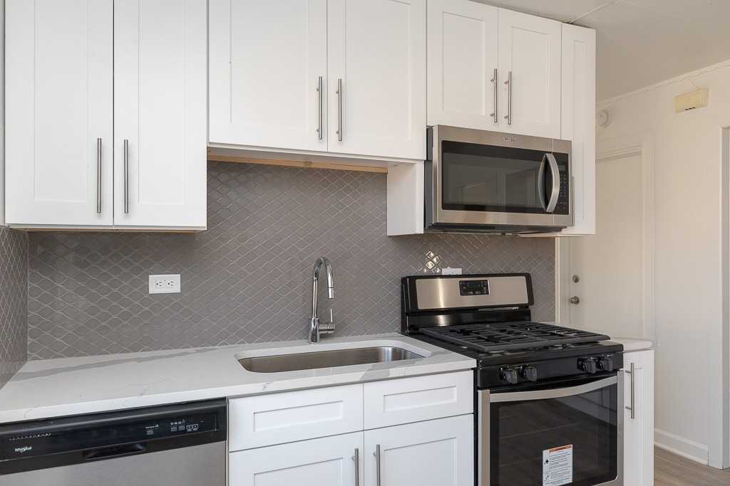 3734 W Wabansia Ave #2F - Photo 4 of 20