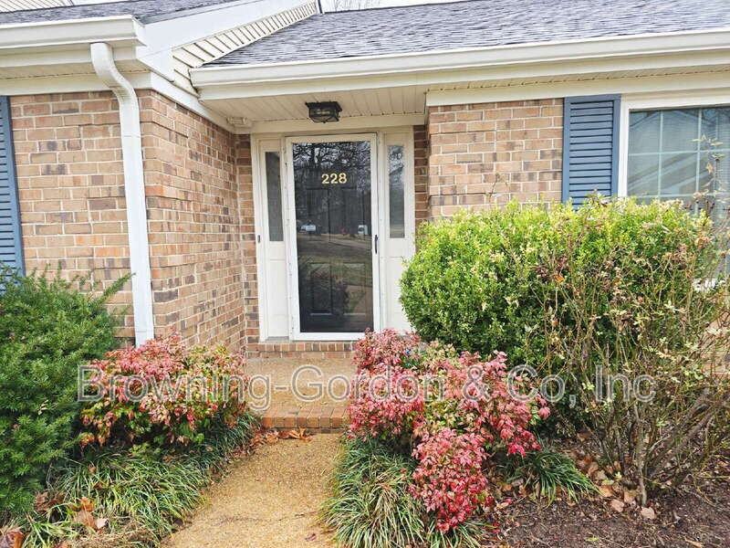 228 Brattlesboro Pl - Photo 2 of 16