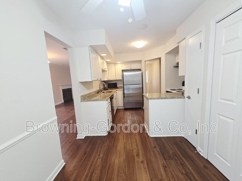 228 Brattlesboro Pl - Photo 7 of 16