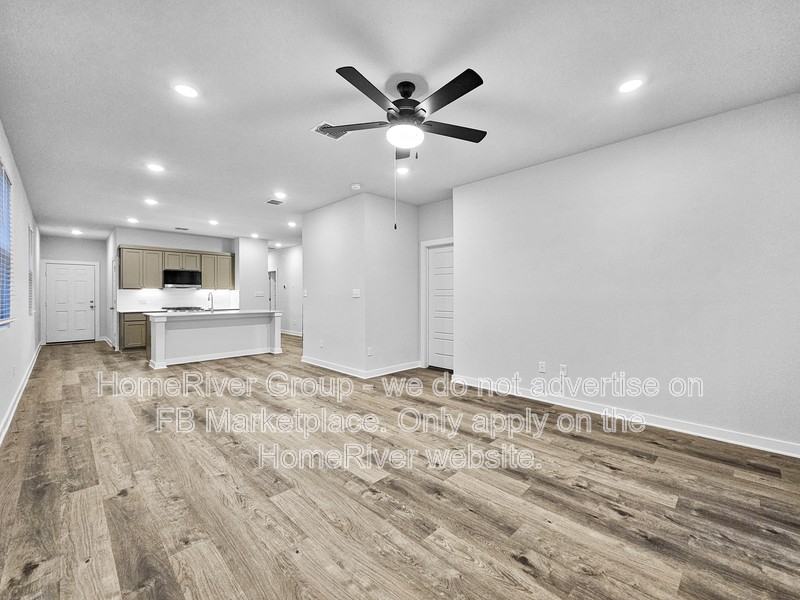 13421 Swift Wind Dr - Photo 3 of 23