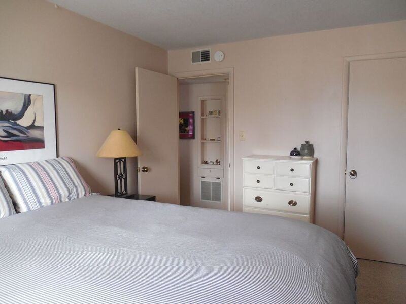 1021 Rhode Island St - Photo 5 of 5