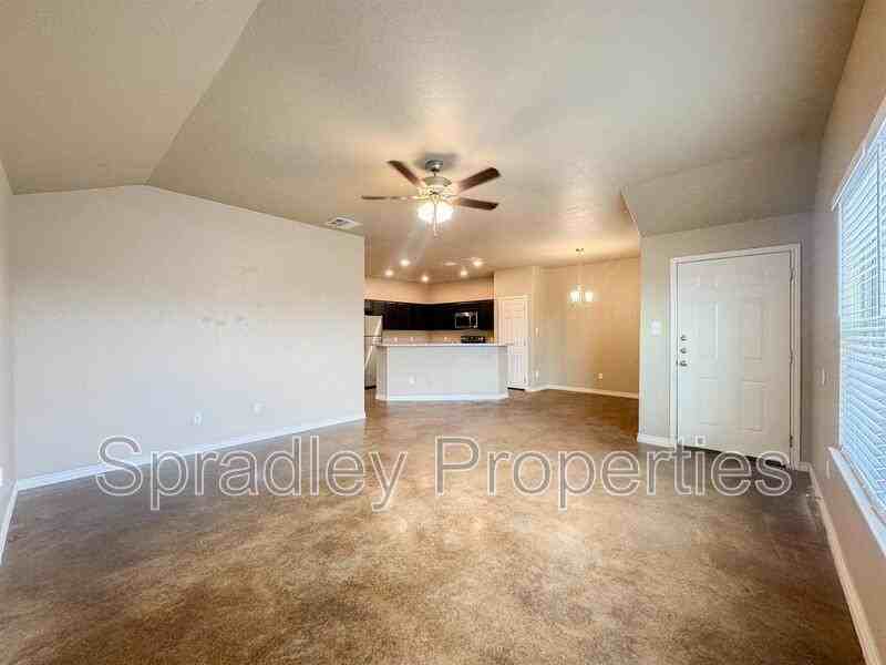 1574 Vani Ct - Photo 2 of 13