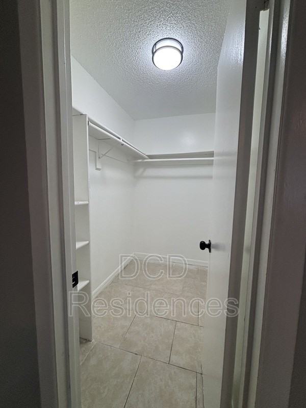 3202 S Orlando Dr - Photo 3 of 6