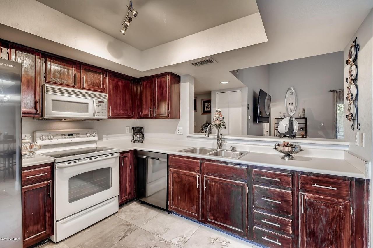 9550 N 94th Pl Unit 219 #219 - Photo 7 of 31