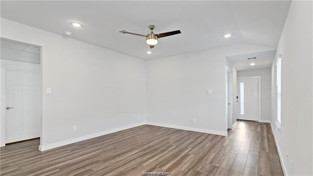 1210 Amistad Loop - Photo 6 of 21