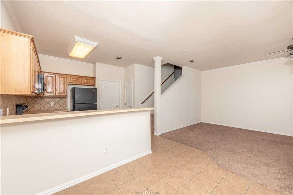 1001 Krenek Tap Rd #1102 - Photo 5 of 26