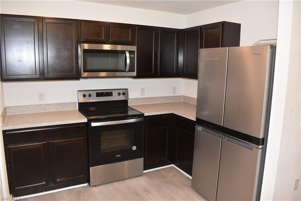 4055 Union Ln - Photo 3 of 17