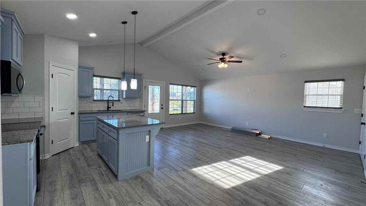 1710 Citation Dr - Photo 4 of 18