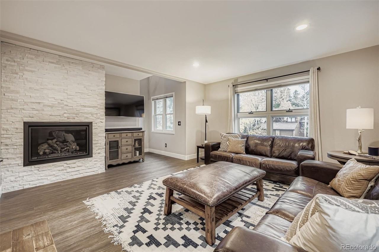 717 Meadow Dr #A - Photo 2 of 24