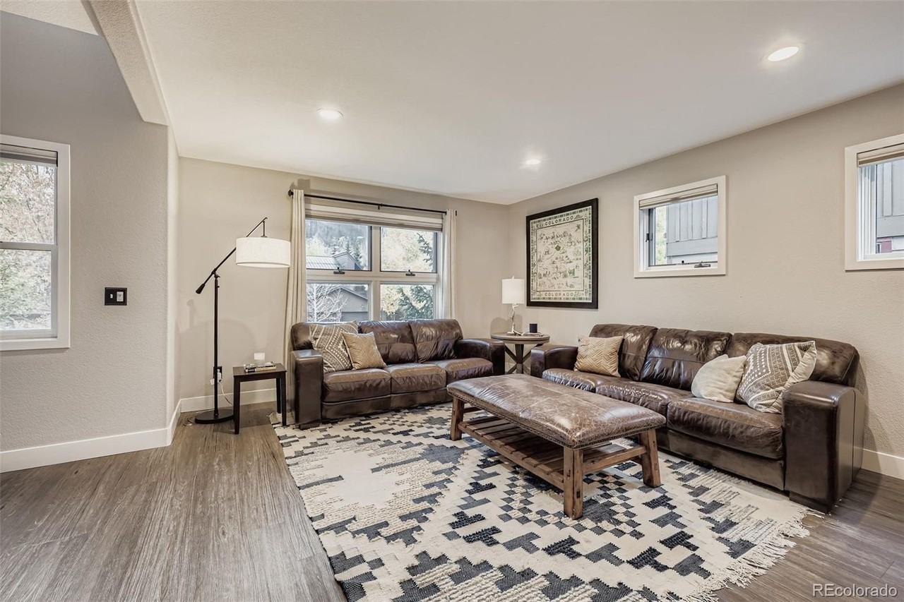 717 Meadow Dr #A - Photo 3 of 24