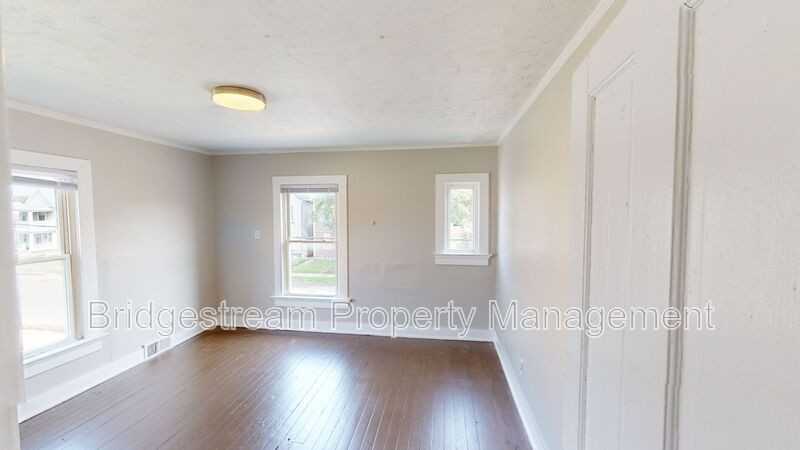 808 Huffman Ave - Photo 7 of 9