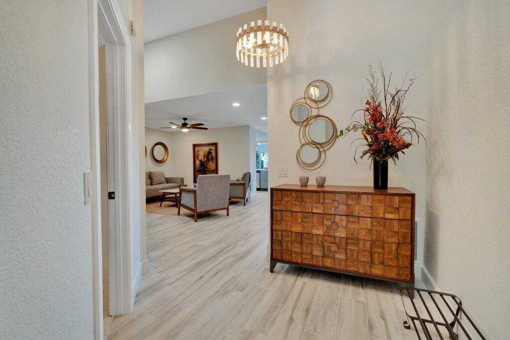 77776 Woodhaven Dr S - Photo 3 of 31