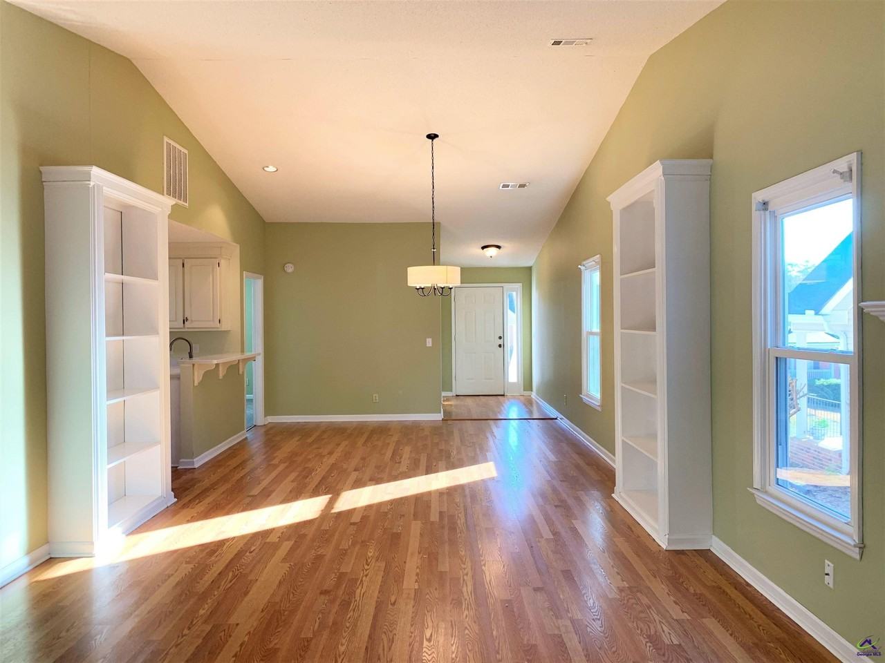 109 Braxton Dr - Photo 5 of 21