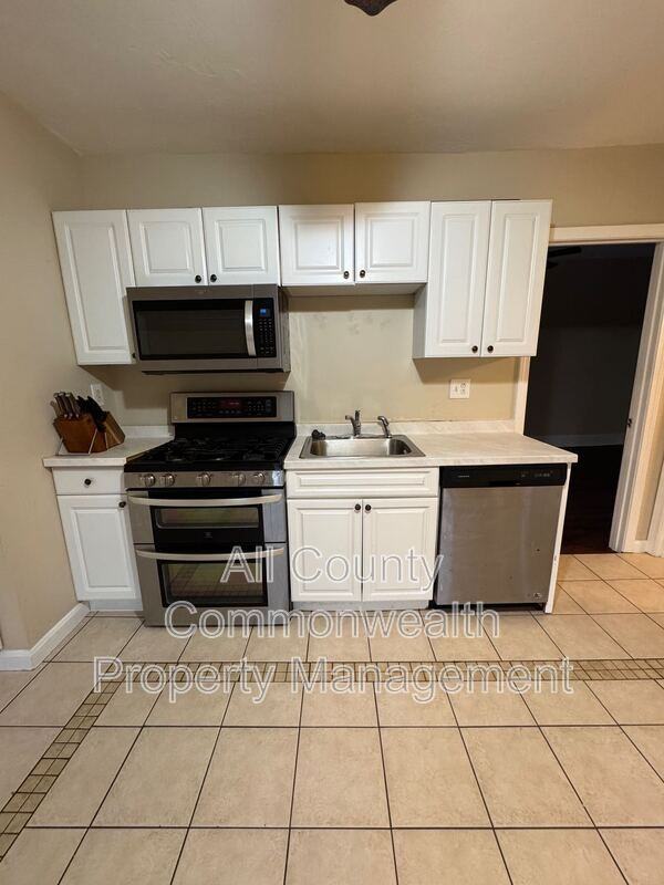 56 Parker St #2 - Photo 4 of 13