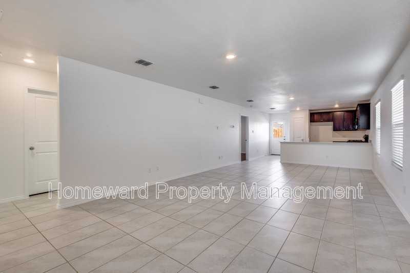 3612 Kinglet Ct - Photo 4 of 10