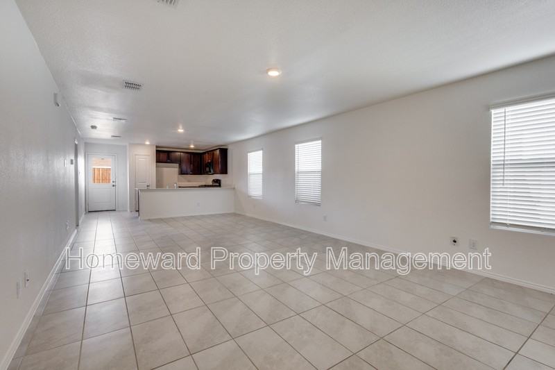 3612 Kinglet Ct - Photo 5 of 10