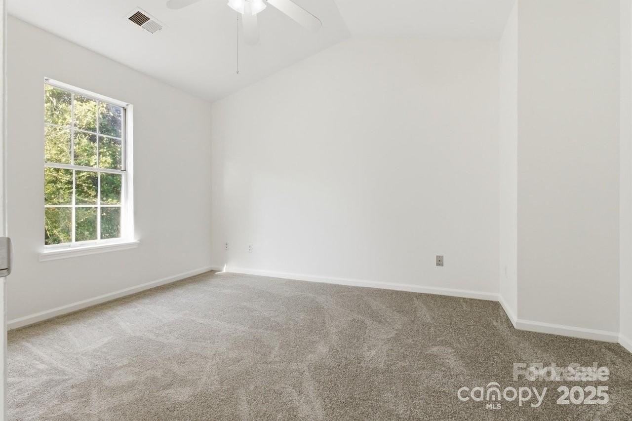 6113 Windsor Gate Ln - Photo 7 of 9